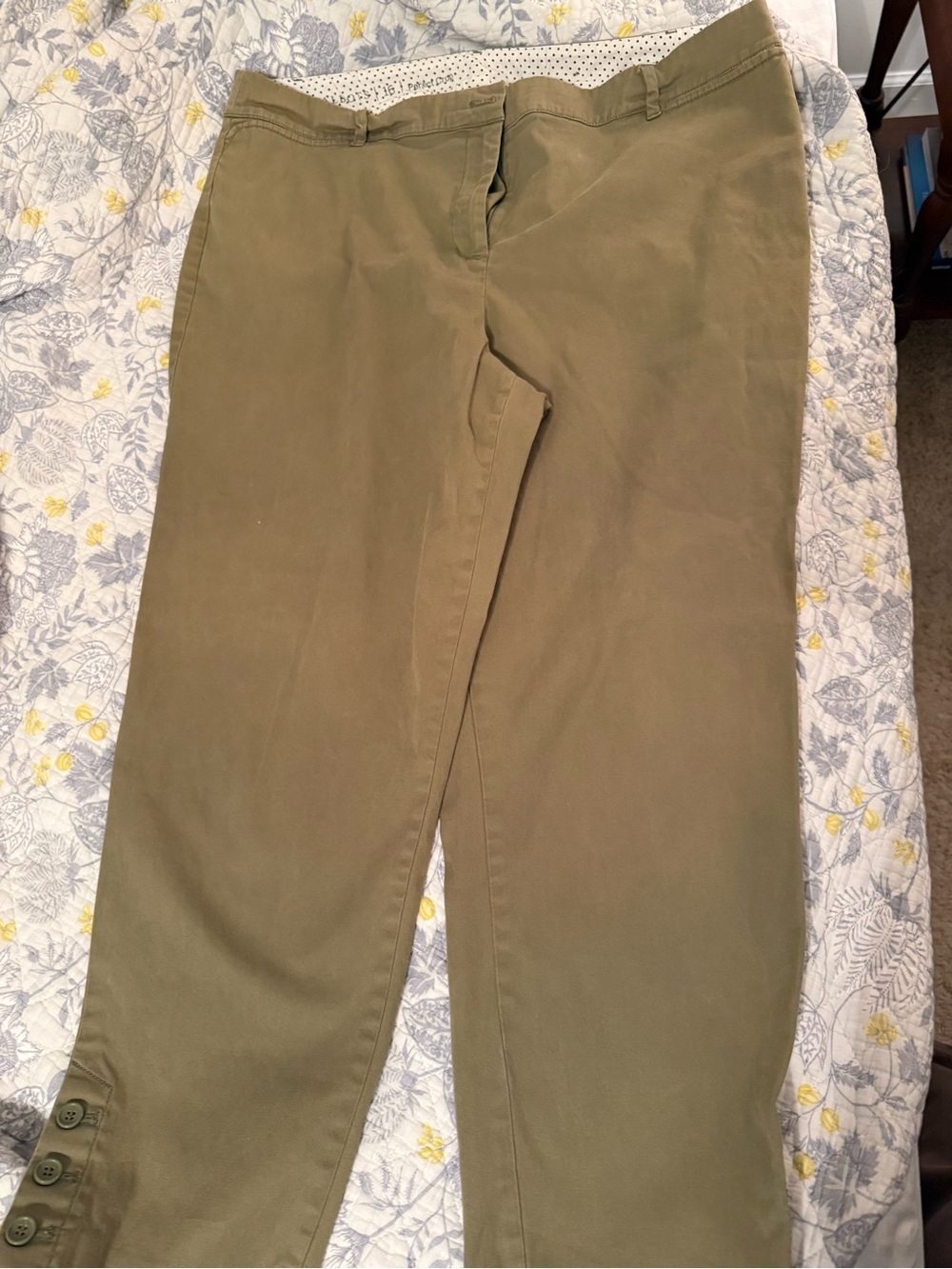 Talbots size 16 olive green perfect chinos Pants
